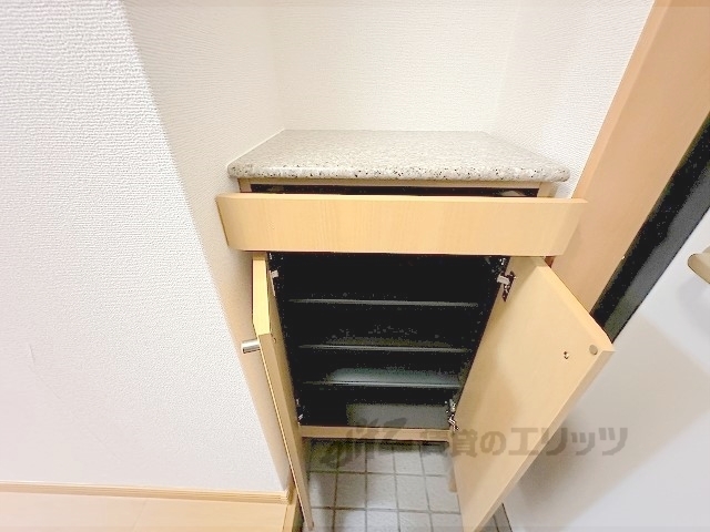 収納　下駄箱
