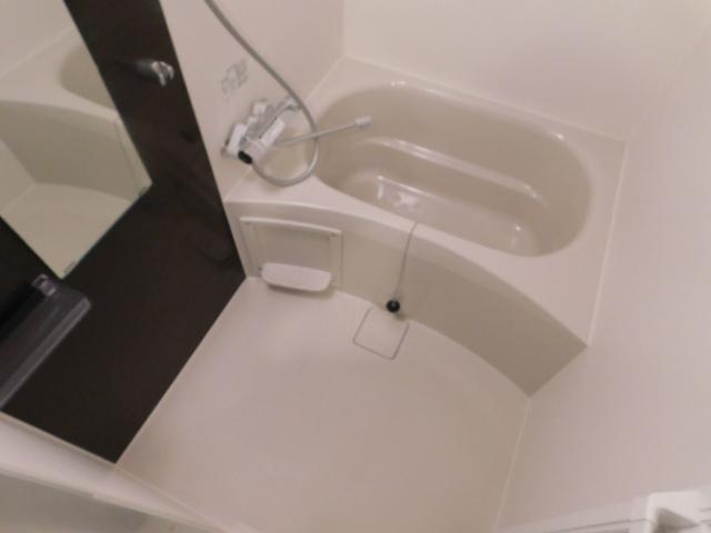 バス・シャワールーム　綺麗なお風呂で快適です。