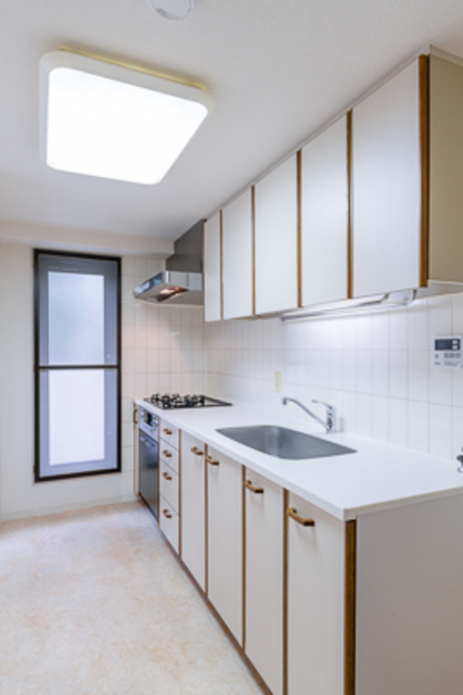 キッチン　※写真は同タイプ住戸です。