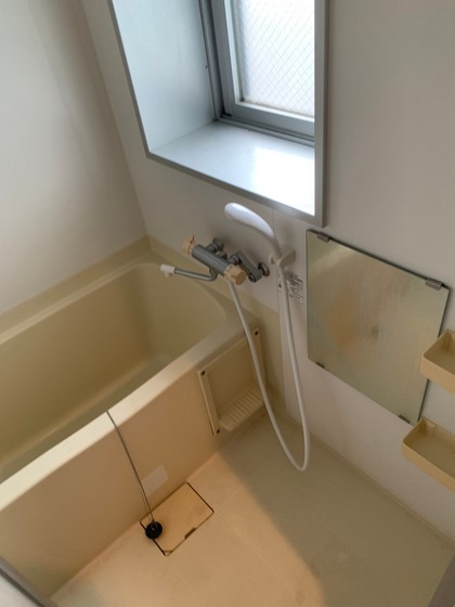 バス・シャワールーム　※別部屋の写真です