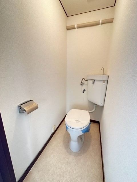岡野ビルのトイレ写真