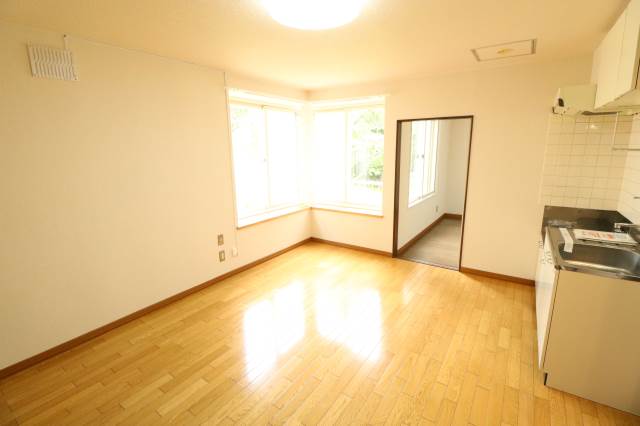 居室・リビング　内装済みのキレイなお部屋です♪