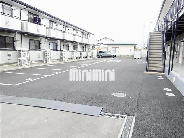 駐車場　駐車スペース＊空き要確認
