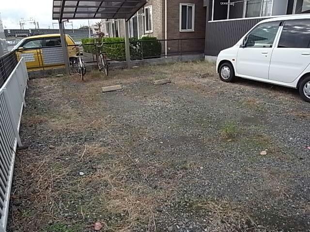 駐車場　駐車場