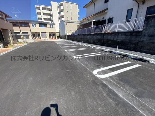 駐車場　外観もきれいです