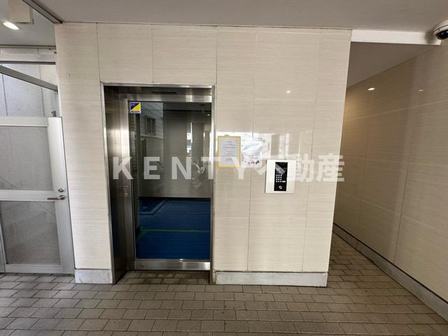 エントランス　毎日通るエントランスはこのようになっています