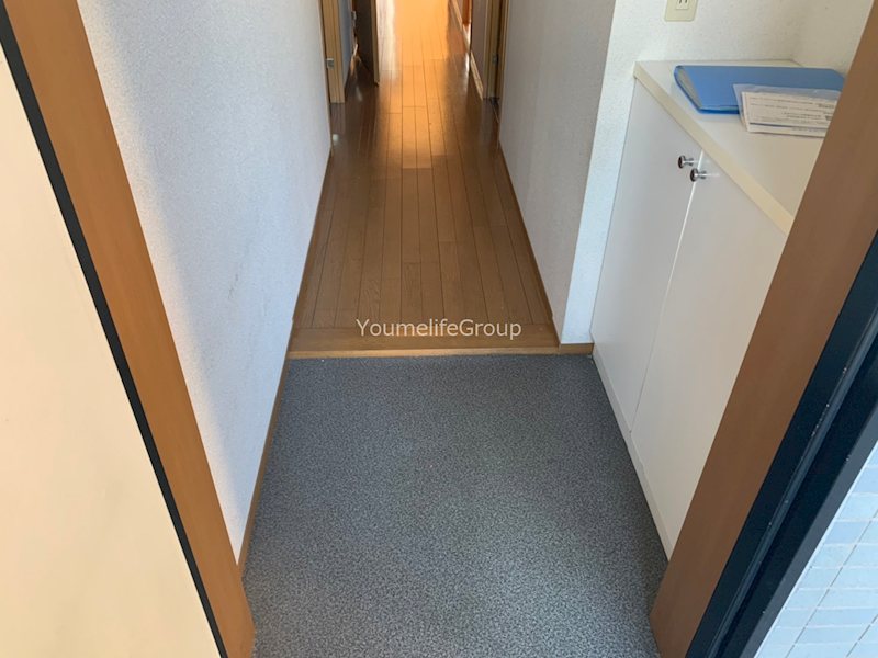 玄関　※別部屋参考写真※