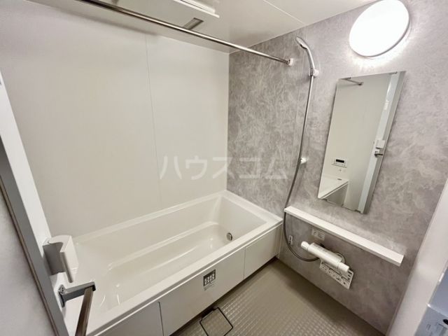 コンフォールヴィラージュの風呂写真