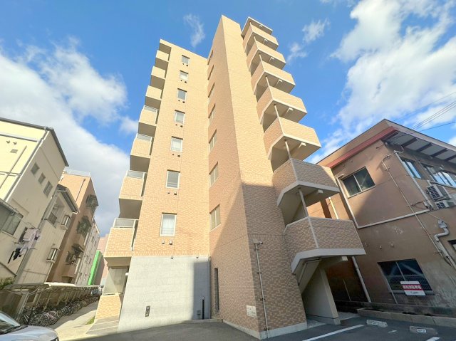 建物外観　なんと言ってもおしゃれなこの外観。