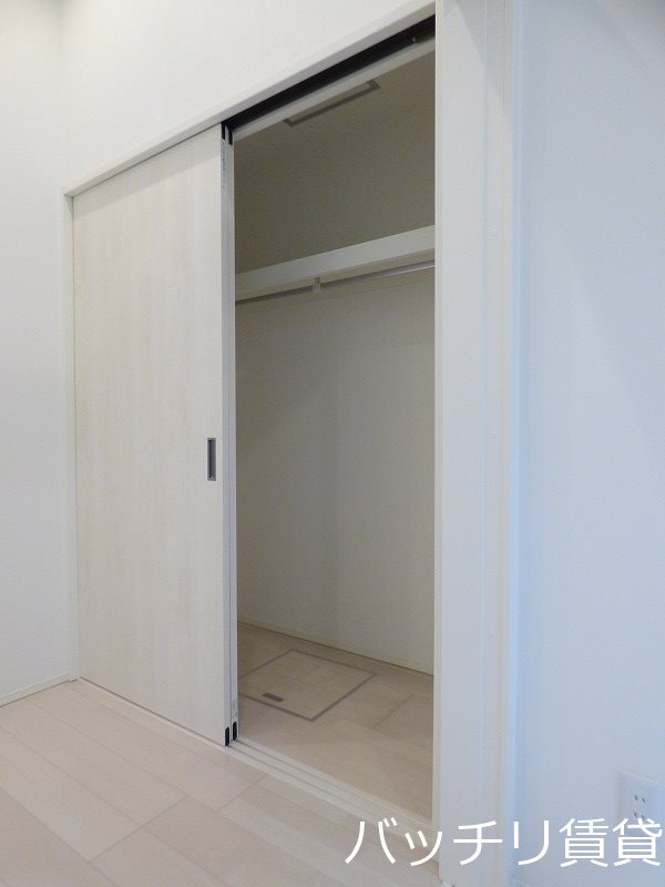 収納　同型タイプの為、現状を優先致します。
