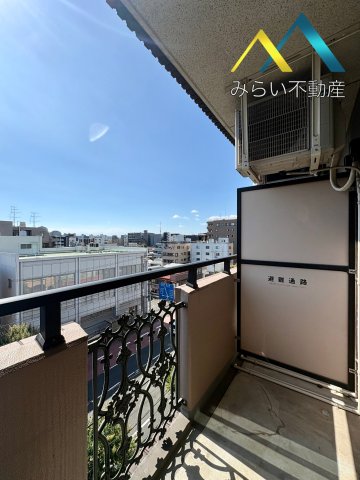 バルコニー　自社撮影写真