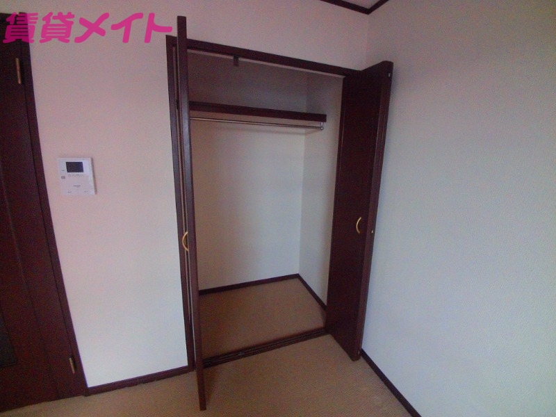 収納　同型参考写真