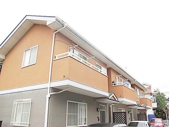 エントランス　★日当たり良好・閑静な住宅街で落ち着いた環境です★