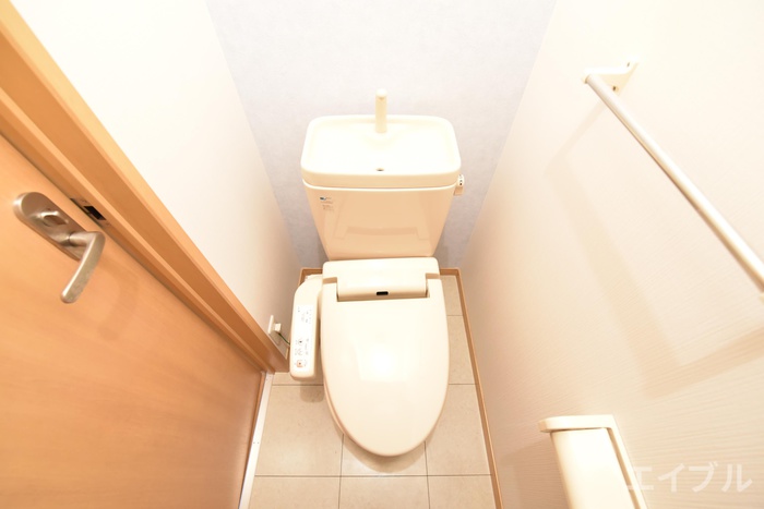 トイレ　別部屋の写真です