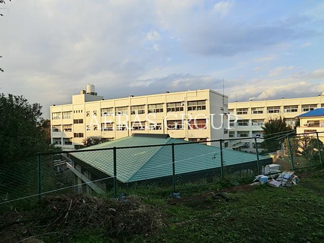 中学校　横浜市立笹下中学校（中学校）まで413m