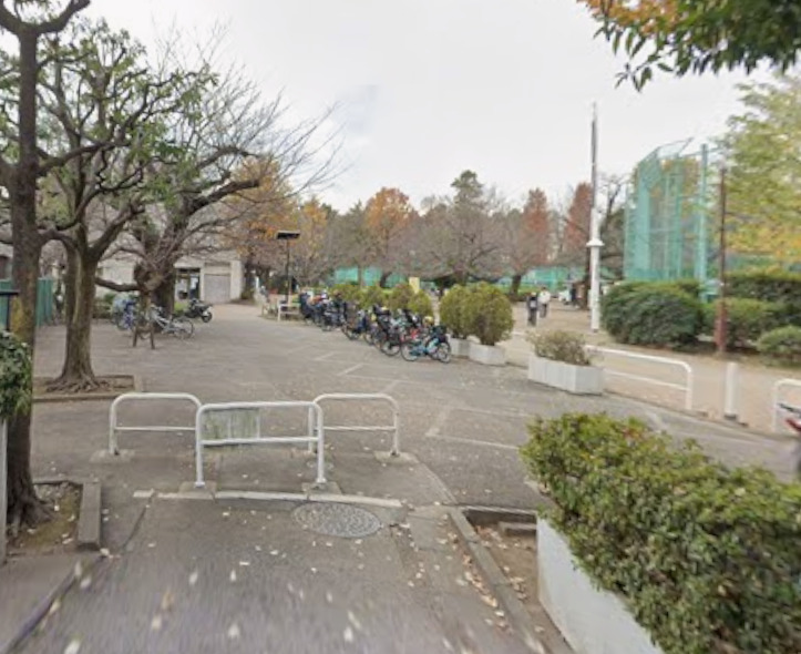 公園　羽根木公園有料施設窓口（公園）まで612m