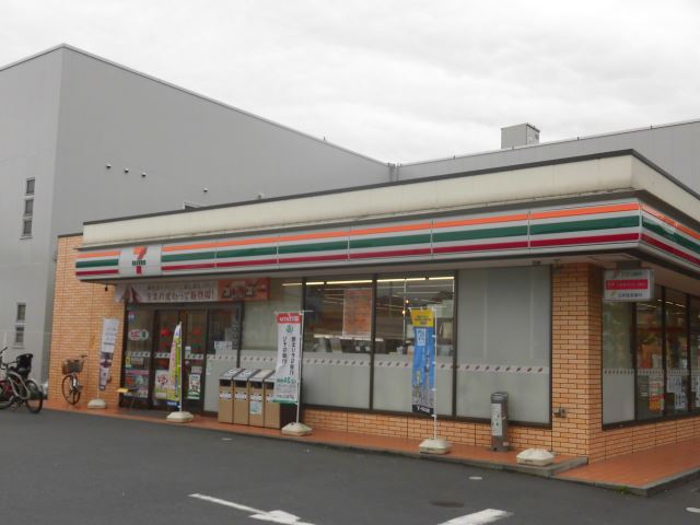 コンビニ　セブンイレブン（コンビニ）まで140m