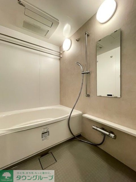 バス・シャワールーム　※写真は同タイプ住戸です。