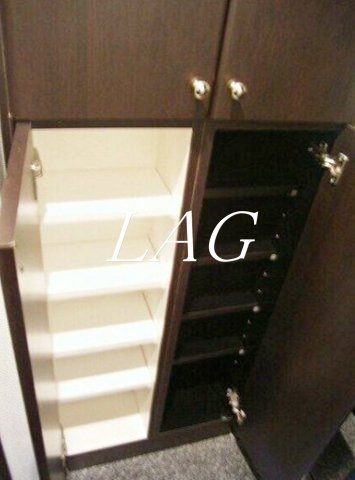 玄関　玄関です。