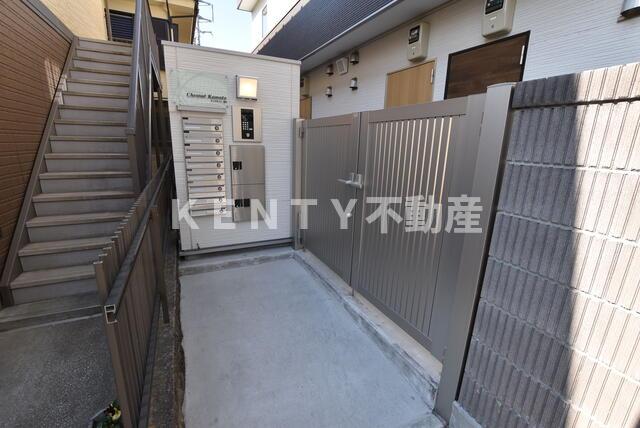 エントランス　清潔なエントランスです