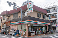 コンビニ　セブンイレブン 金町店（コンビニ）まで590m