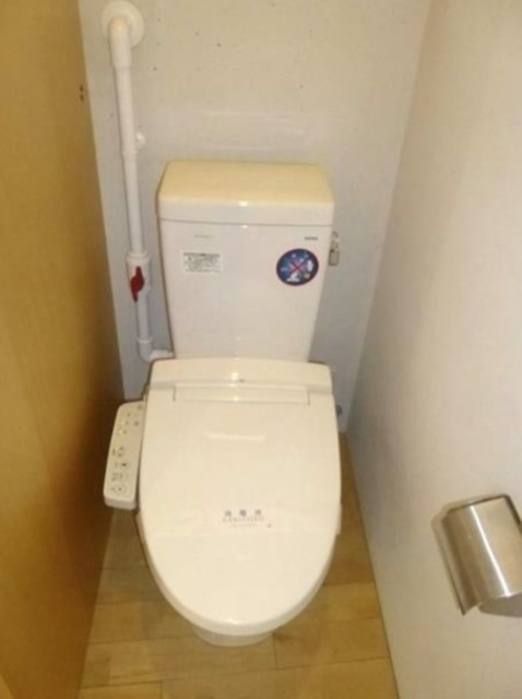 トイレ　別部屋の参考写真です。