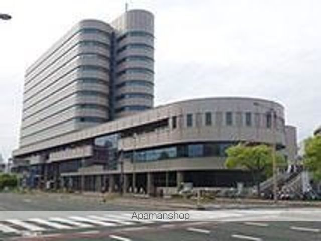 図書館　南区図書館（図書館）まで504m