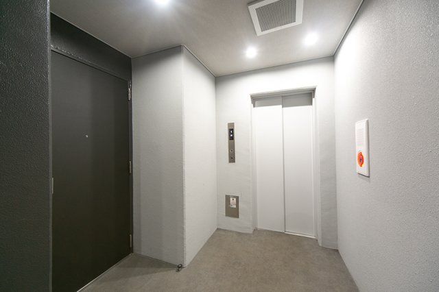 エントランス　エレベーター付き★