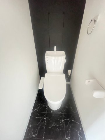 トイレ　落ち着いたトイレです