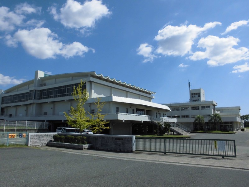中学校　稲美町立稲美中学校（中学校）まで2072m