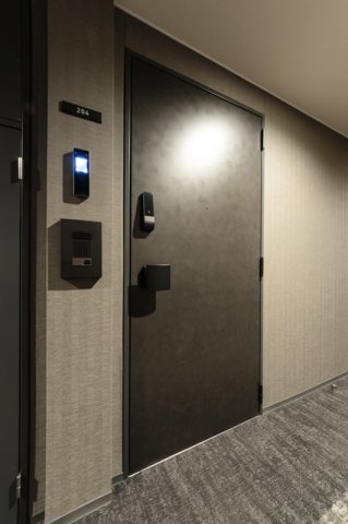 玄関　※写真は同タイプ住戸です。