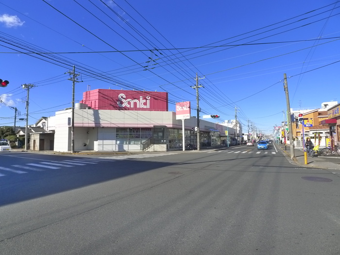ショッピングセンター　サンキ（ショッピングセンター）まで335m