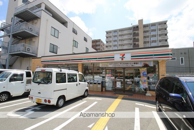 コンビニ　セブン－イレブン吹田垂水町店（コンビニ）まで259m