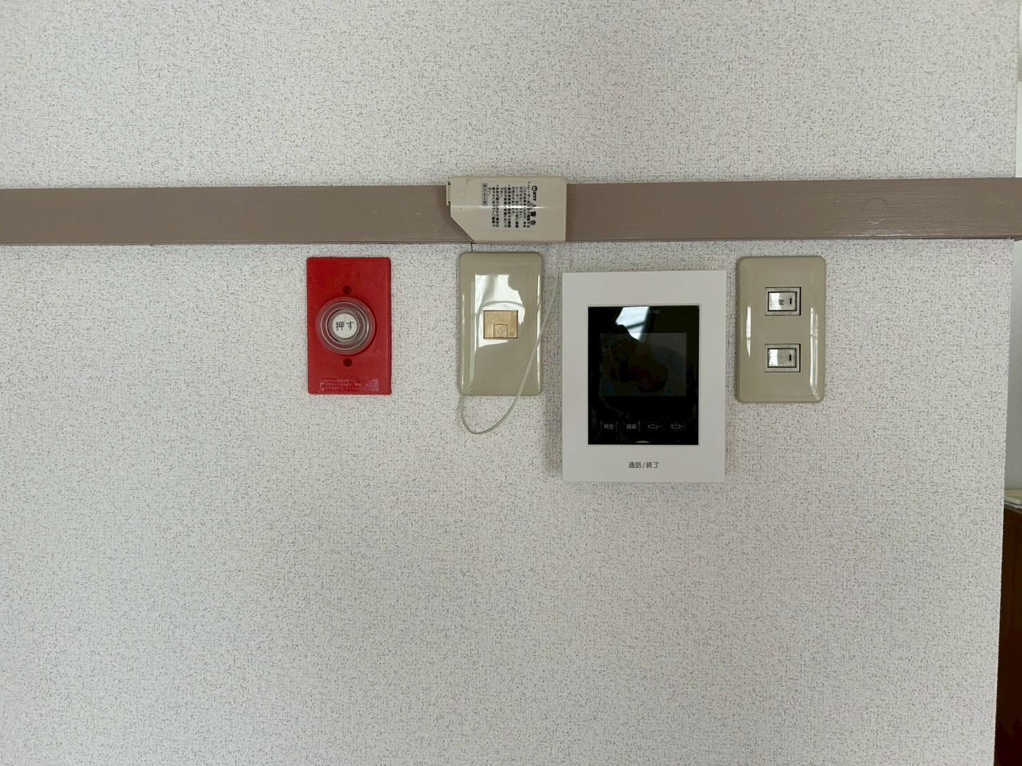 セキュリティ　来訪者を確認出来るTVモニターホン付きです