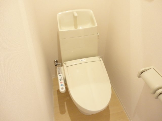 トイレ　シャワー付トイレ