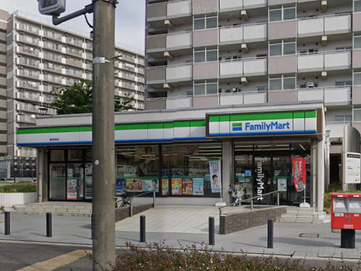 コンビニ　ファミリーマート 豊成団地店（コンビニ）まで384m
