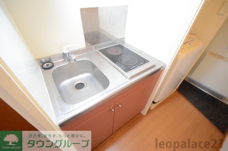 キッチン　同タイプの間取り撮影につき実際の物件とは異なる場合があります