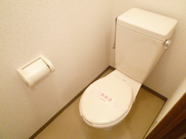 トイレ　※別室参考写真　★リラックスできる独立タイプのトイレ★