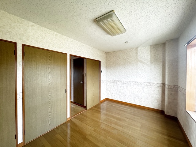 居室・リビング　【参考画像】他のお部屋の画像になります。