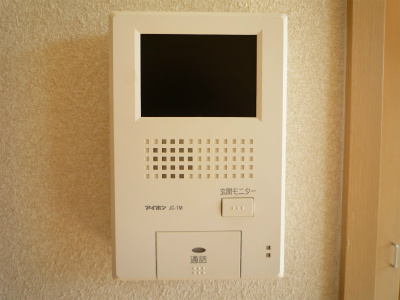 セキュリティ　来訪者をモニターで確認できます