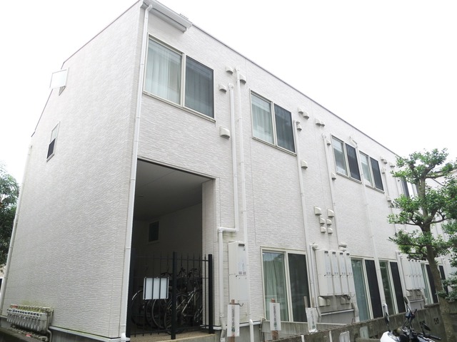 建物外観　ロフト付き物件です