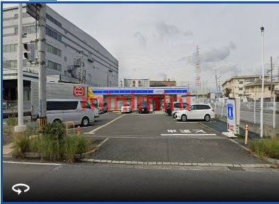 コンビニ　ローソン摂津鳥飼中三丁目店（コンビニ）まで1303m
