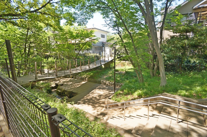 公園　岸町二丁目児童遊園（公園）まで49m