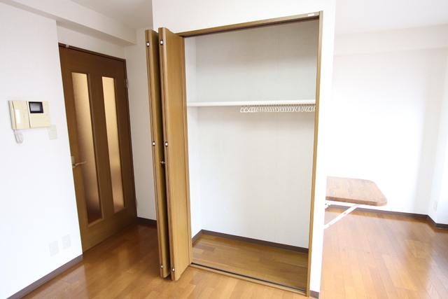 収納　※別室参考写真★丈の長い衣類の収納ができるクローゼット★