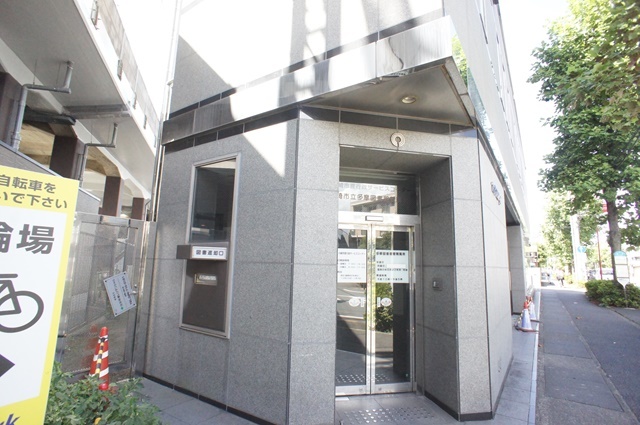 役所　多摩区役所菅行政サービスコーナー・川崎市立多摩図書館菅閲覧所（役所）まで419m