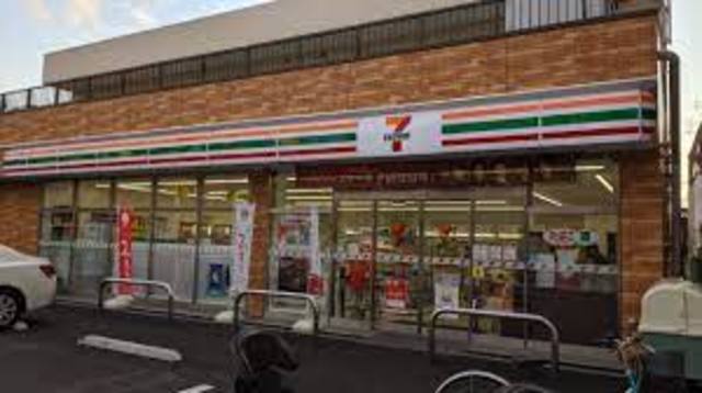 コンビニ　セブンイレブン国立東3丁目店（コンビニ）まで499m
