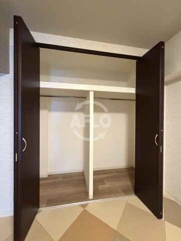 収納　コンフィデンス西本町