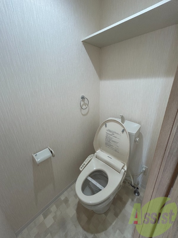 トイレ　トイレは温水洗浄便座となっており、冬でも暖かく使えます。