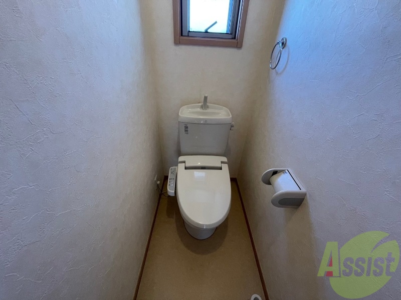 トイレ　こちらはトイレになります。ウォシュレット付きです。