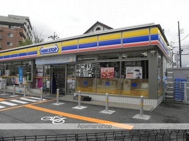 コンビニ　ミニストップ（コンビニ）まで800m
